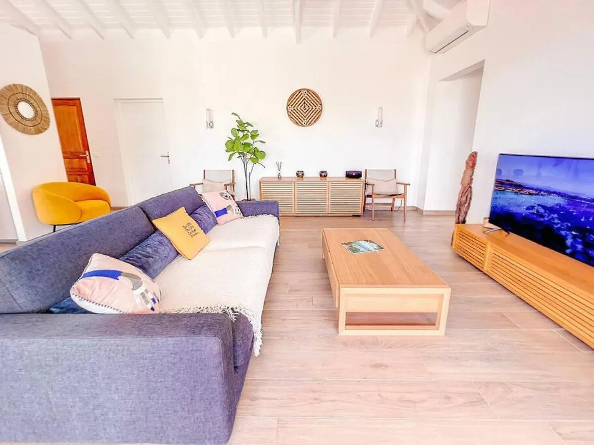 Villa Azur, Panoramic View Of Orient Bay